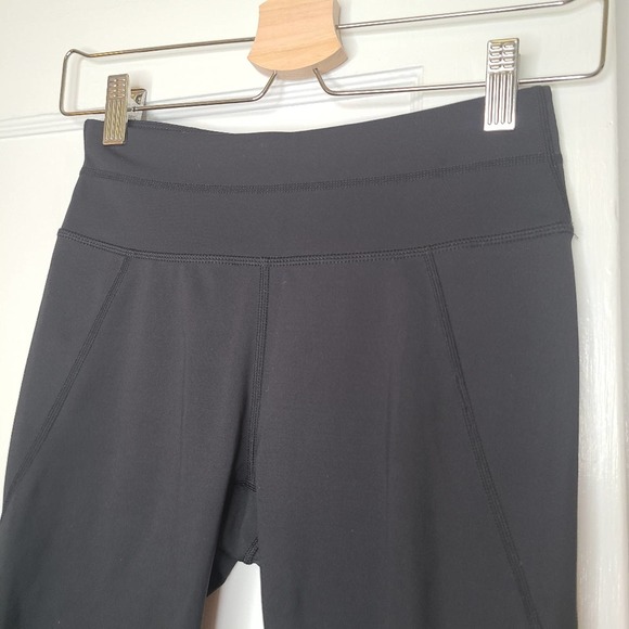 Athleta Laser Sonar Capri Mesh Leggings - Picture 5 of 7